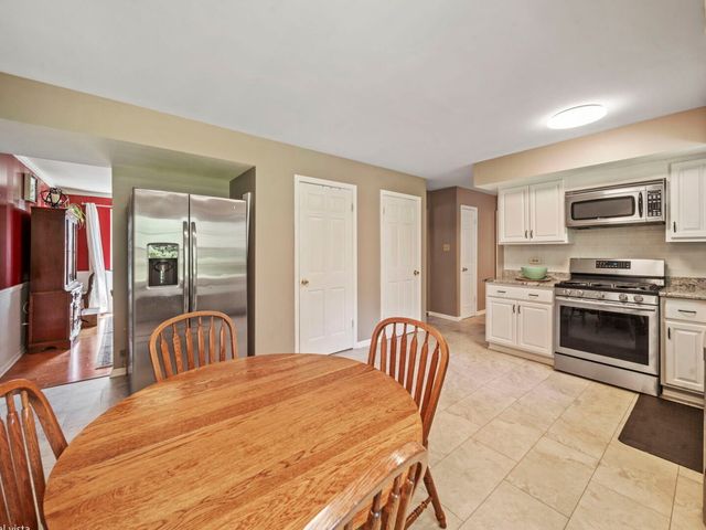 2938 E Poplar Lane, Crete, IL 60417