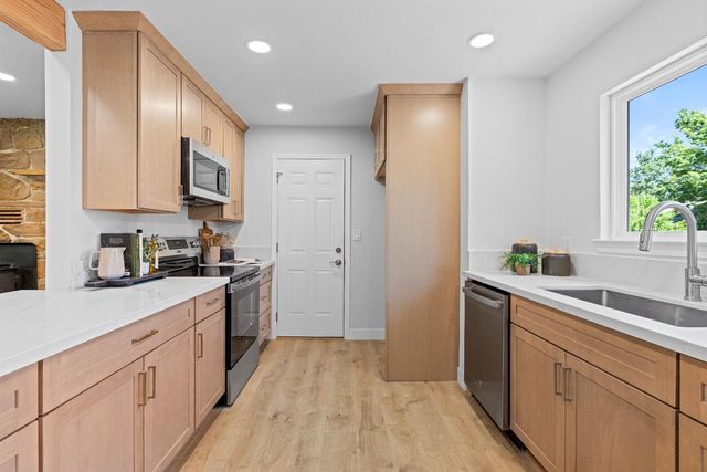 382 Jane Dr, Placerville, CA 95667