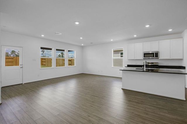 126 Daylight Crest Drive, Crosby, TX 77532