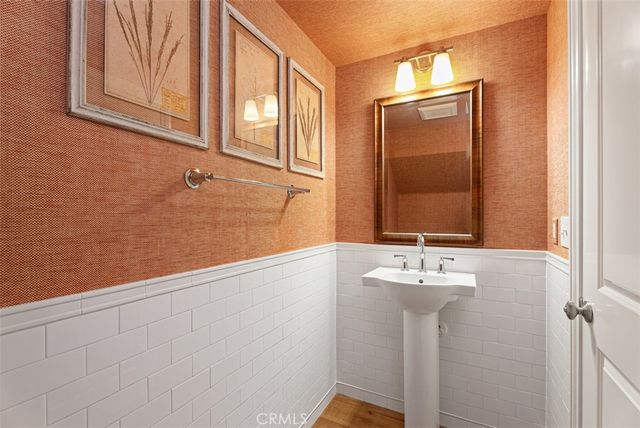 104 Working, Irvine, CA 92602