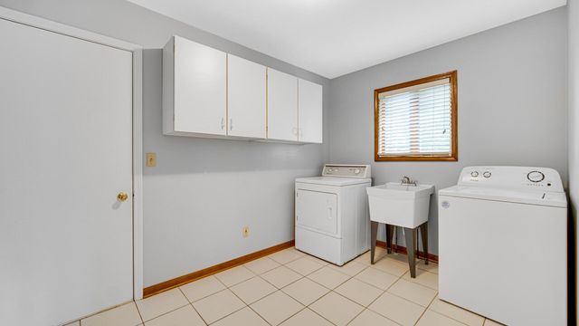3315 W 138th Lane, Crown Point, IN 46307