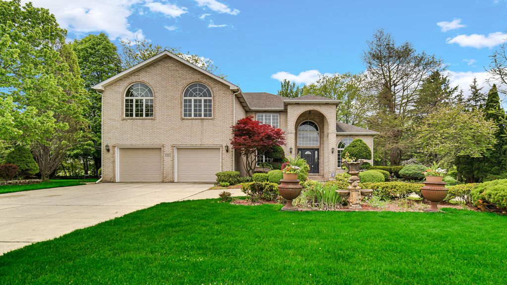 3315 W 138th Lane, Crown Point, IN 46307