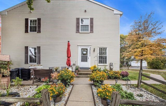 38568 Capetown Court, Clinton Charter Township, MI 48038