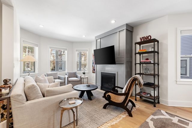 161 Lowell St 1, Somerville, MA 02143