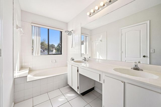 7525 NW 61st Terrace 2603, Parkland, FL 33067