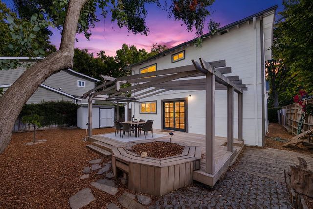 333 Madrone Street, Redwood City, CA 94061