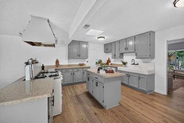 333 Madrone Street, Redwood City, CA 94061