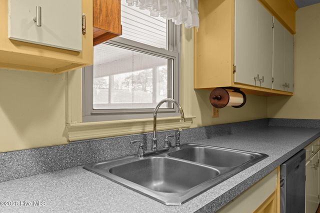 226 Hollywood Boulevard, Havelock, NC 28532