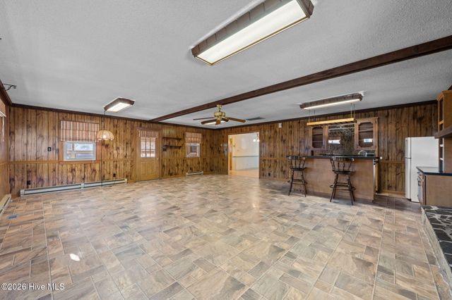 226 Hollywood Boulevard, Havelock, NC 28532