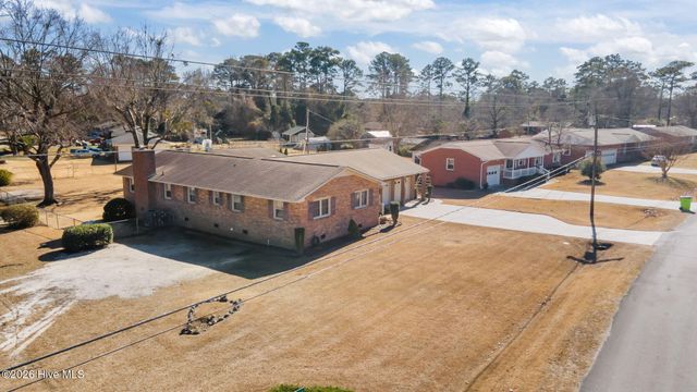 226 Hollywood Boulevard, Havelock, NC 28532
