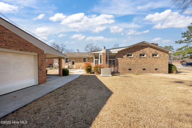 226 Hollywood Boulevard, Havelock, NC 28532