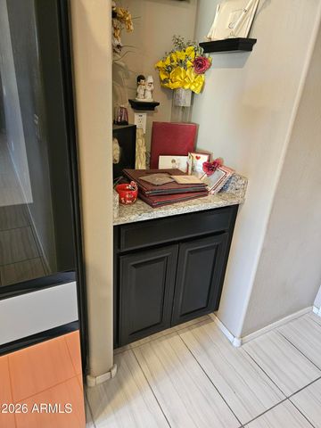 12209 W DAVIS Lane, Avondale, AZ 85323