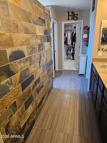 12209 W DAVIS Lane, Avondale, AZ 85323