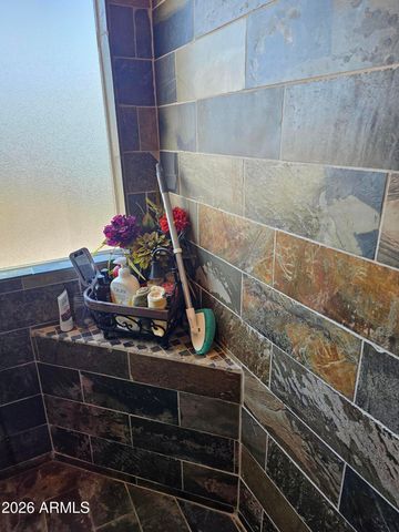 12209 W DAVIS Lane, Avondale, AZ 85323