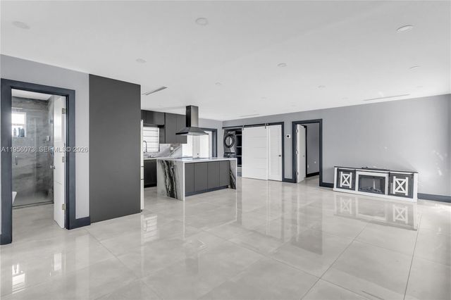 500 SW 64th Pkwy, Pembroke Pines, FL 33023