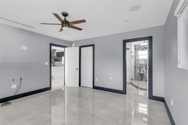 500 SW 64th Pkwy, Pembroke Pines, FL 33023