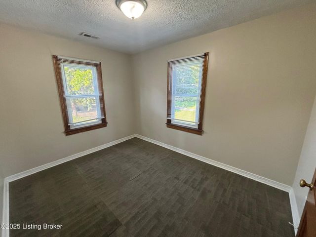 136 E Harrison Ave 2, Clarksville, IN 47129