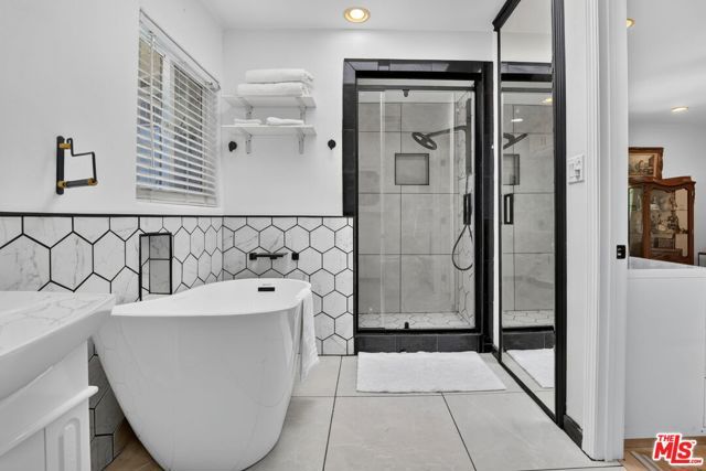 5121 Morella Avenue, Valley Village, CA 91607
