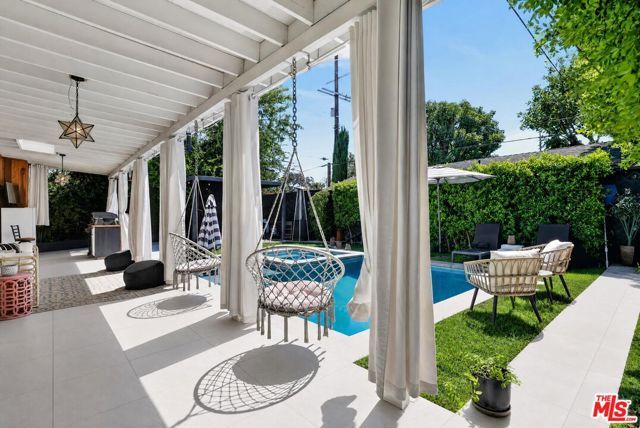5121 Morella Avenue, Valley Village, CA 91607