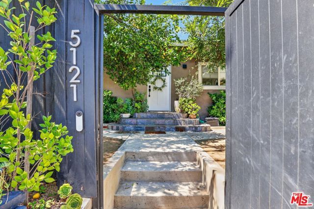 5121 Morella Avenue, Valley Village, CA 91607