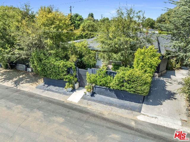 5121 Morella Avenue, Valley Village, CA 91607