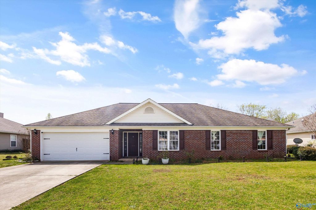 114 Old Eli Road, Toney, AL 35773