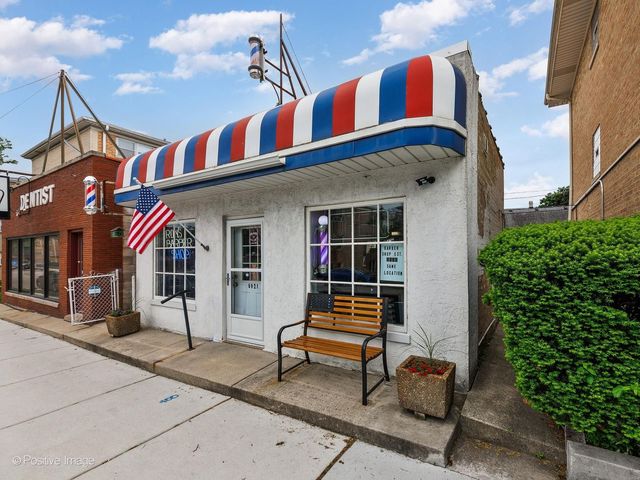 6921 W Higgins Avenue, Chicago, IL 60656