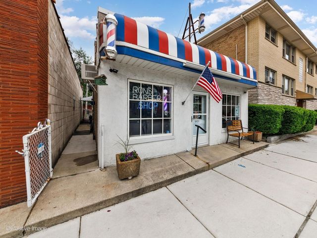 6921 W Higgins Avenue, Chicago, IL 60656