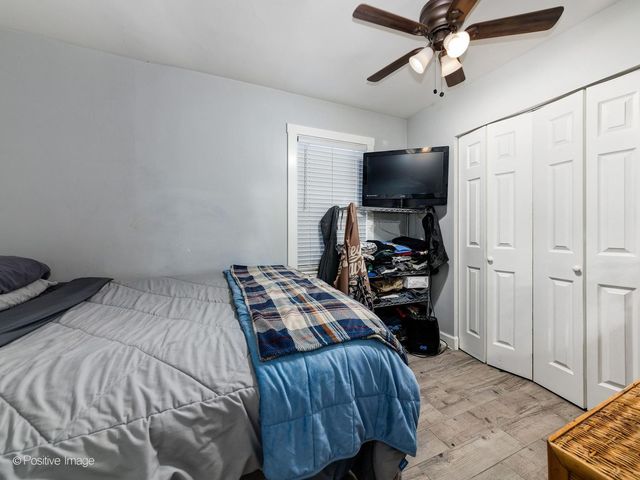 6921 W Higgins Avenue, Chicago, IL 60656