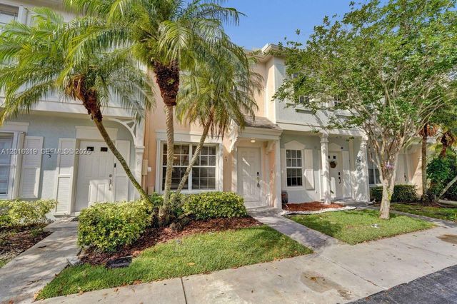 43 Simonton Cir, Weston, FL 33326