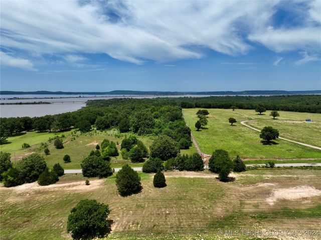 13 Kathy Lane, Eufaula, OK 74432