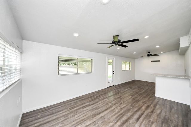 16527 N Mist Drive, Houston, TX 77073
