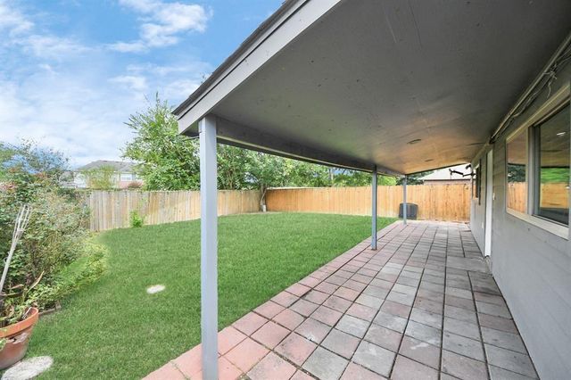 16527 N Mist Drive, Houston, TX 77073