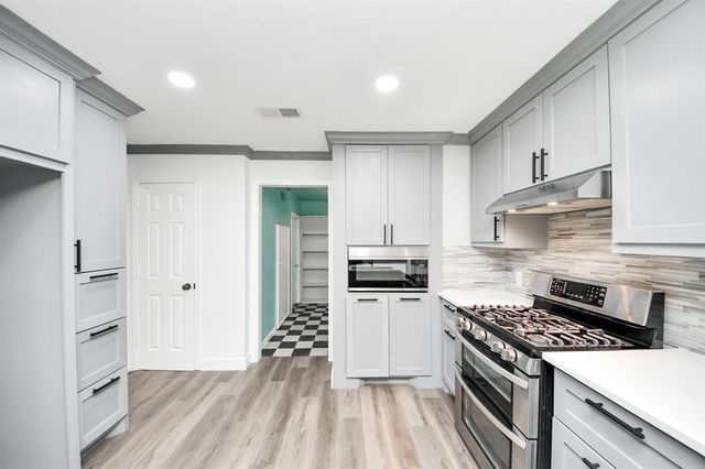 16527 N Mist Drive, Houston, TX 77073