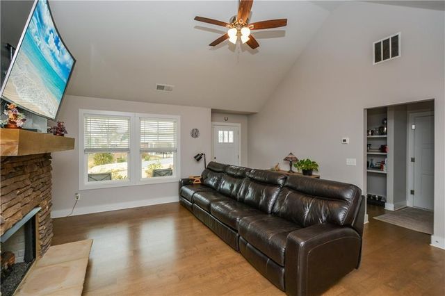 315 Cambridge Drive, Cumming, GA 30040