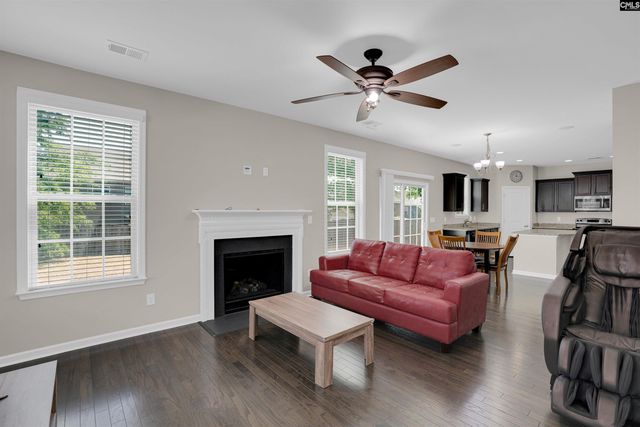 139 Bonhill Dr, Cayce, SC 29033