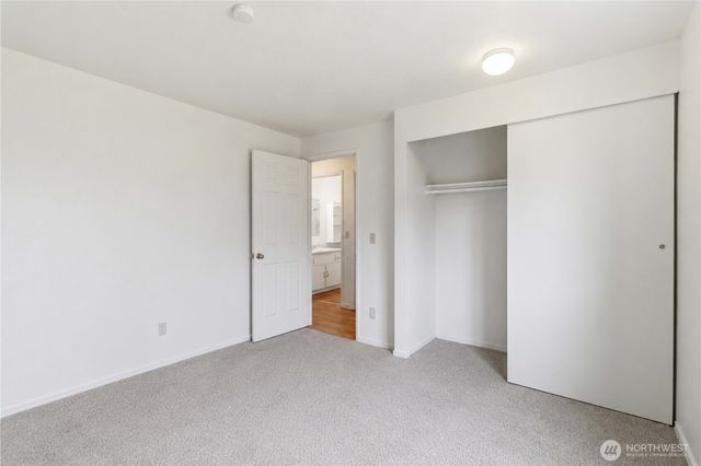 25327 118th Avenue SE, Kent, WA 98030