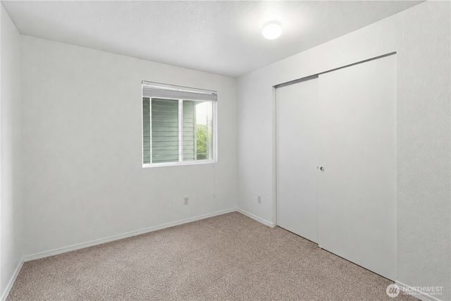 25327 118th Avenue SE, Kent, WA 98030