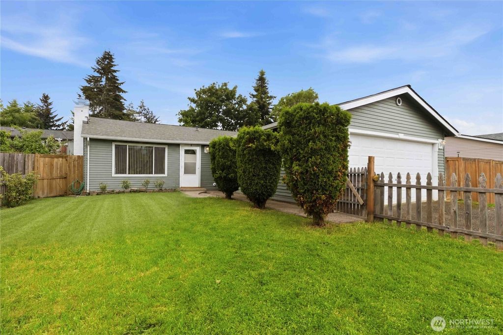 25327 118th Avenue SE, Kent, WA 98030