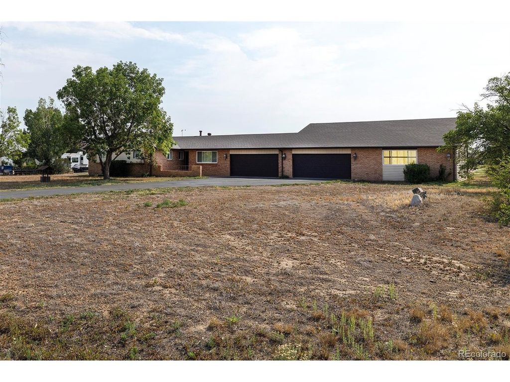 15752 Duquesne Cir, Brighton, CO 80603