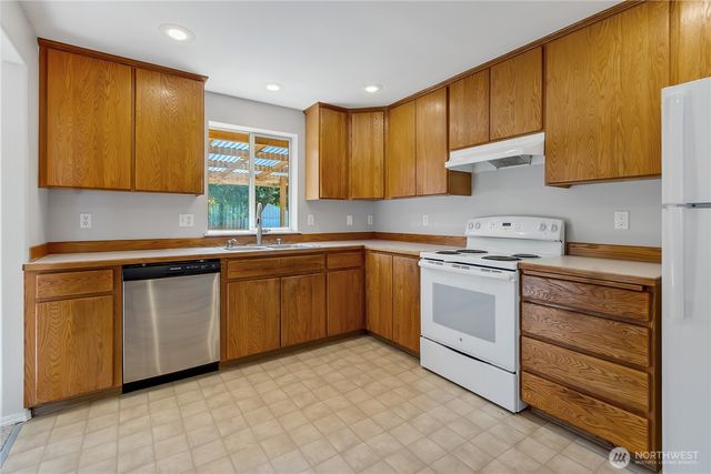 13010 226th Street E, Graham, WA 98338