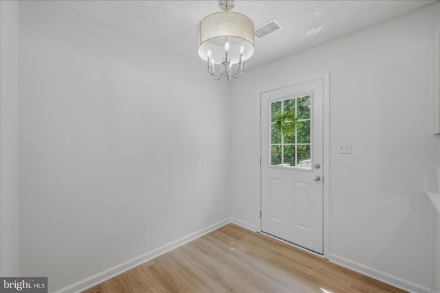 17 MIDNOON DR, Martinsburg, WV 25404