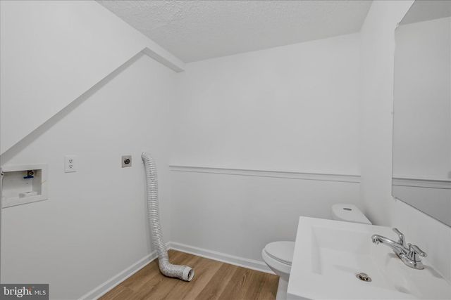 17 MIDNOON DR, Martinsburg, WV 25404