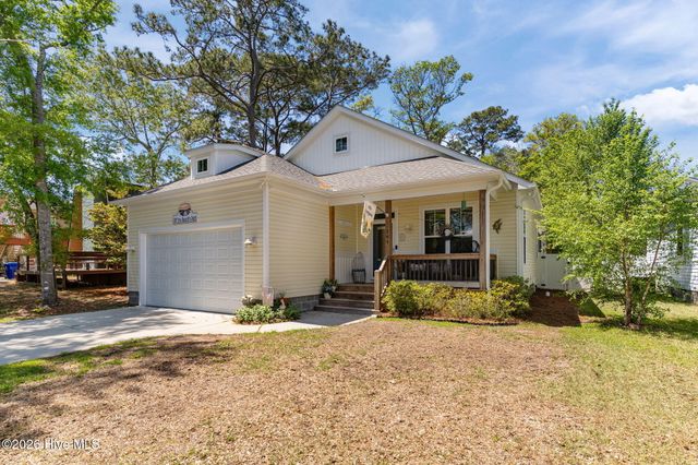 161 NE 31st Street, Oak Island, NC 28465
