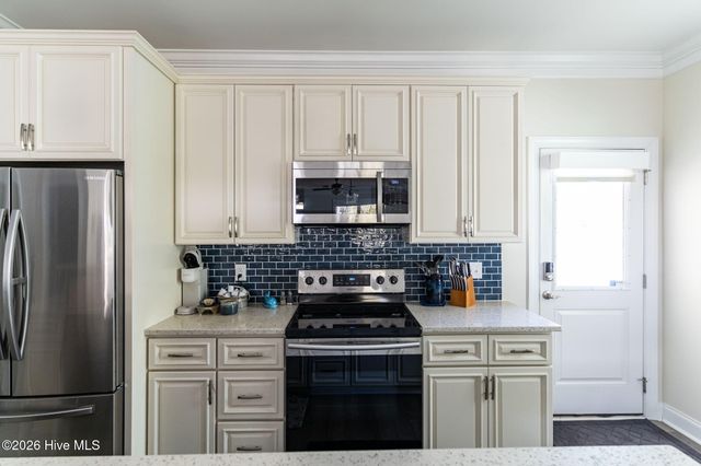 161 NE 31st Street, Oak Island, NC 28465