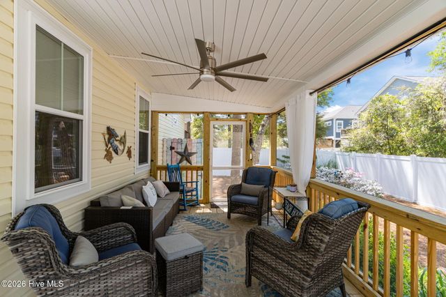 161 NE 31st Street, Oak Island, NC 28465