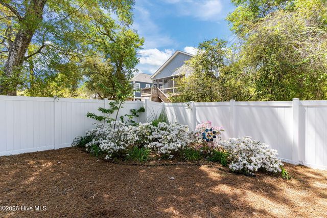 161 NE 31st Street, Oak Island, NC 28465