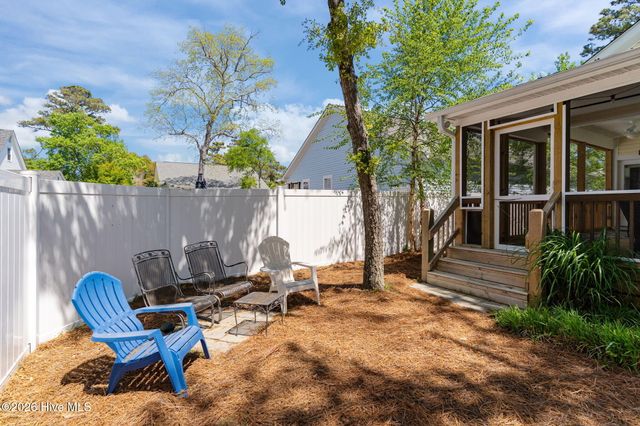 161 NE 31st Street, Oak Island, NC 28465