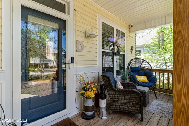 161 NE 31st Street, Oak Island, NC 28465