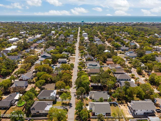 161 NE 31st Street, Oak Island, NC 28465
